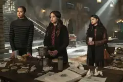 Зачарованные (сериал 2018 – 2022) 2 сезон 15 серия