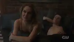 Зачарованные (сериал 2018 – 2022) 1 сезон 16 серия